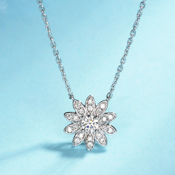 Tiffany & Co Silver Snowflake Charm Necklace Pendant Chain Snow Winter Gift  Love